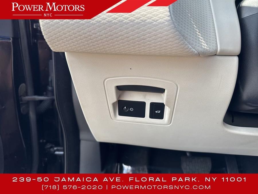 2021 Land Rover Range Rover Velar S, available for sale in Floral Park, New York | Shop Auto NY. Floral Park, New York 2021 Land Rover Range Rover Velar S, available for sale in Floral Park, New York | Shop Auto NY. Floral Park, New York
