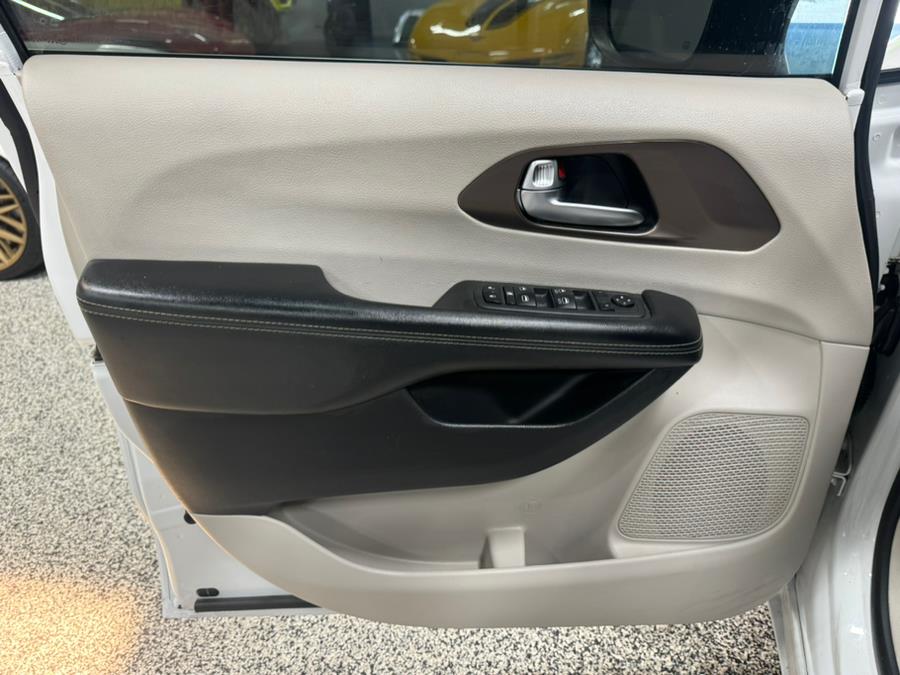 2020 Chrysler Voyager LXI FWD, available for sale in Oxford, Connecticut | Buonauto Enterprises. Oxford, Connecticut 2020 Chrysler Voyager LXI FWD, available for sale in Oxford, Connecticut | Buonauto Enterprises. Oxford, Connecticut