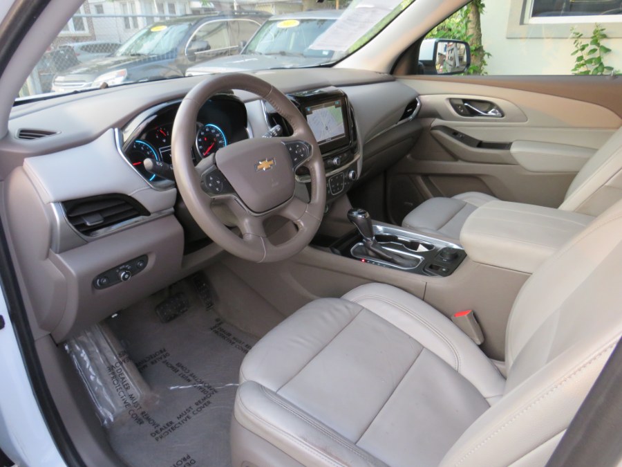 2018 Chevrolet Traverse AWD 4dr LT Leather w/3LT, available for sale in Middle Village, New York | Road Masters II INC. Middle Village, New York 2018 Chevrolet Traverse AWD 4dr LT Leather w/3LT, available for sale in Middle Village, New York | Road Masters II INC. Middle Village, New York