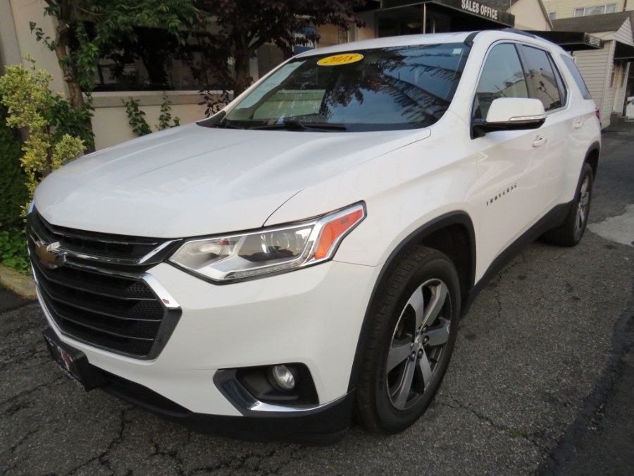 2018 Chevrolet Traverse AWD 4dr LT Leather w/3LT, available for sale in Middle Village, New York | Road Masters II INC. Middle Village, New York 2018 Chevrolet Traverse AWD 4dr LT Leather w/3LT, available for sale in Middle Village, New York | Road Masters II INC. Middle Village, New York