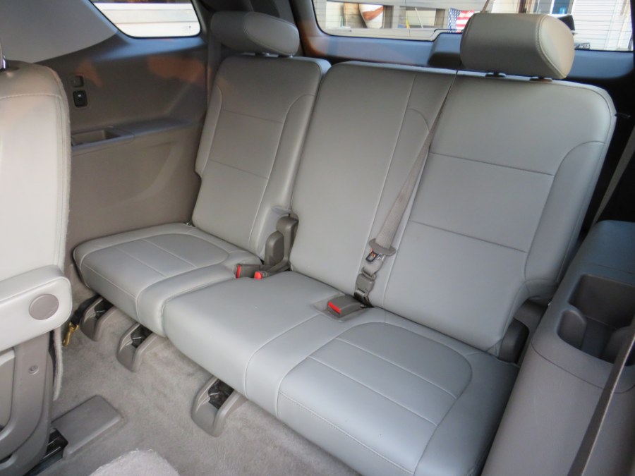 2018 Chevrolet Traverse AWD 4dr LT Leather w/3LT, available for sale in Middle Village, New York | Road Masters II INC. Middle Village, New York 2018 Chevrolet Traverse AWD 4dr LT Leather w/3LT, available for sale in Middle Village, New York | Road Masters II INC. Middle Village, New York