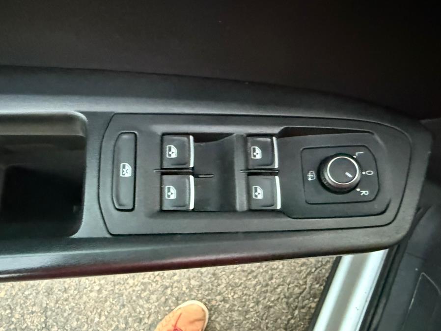 2019 Volkswagen Atlas 3.6L V6 SE 4MOTION, available for sale in Philadelphia, Pennsylvania | Eugen's Auto Sales & Repairs. Philadelphia, Pennsylvania 2019 Volkswagen Atlas 3.6L V6 SE 4MOTION, available for sale in Philadelphia, Pennsylvania | Eugen's Auto Sales & Repairs. Philadelphia, Pennsylvania