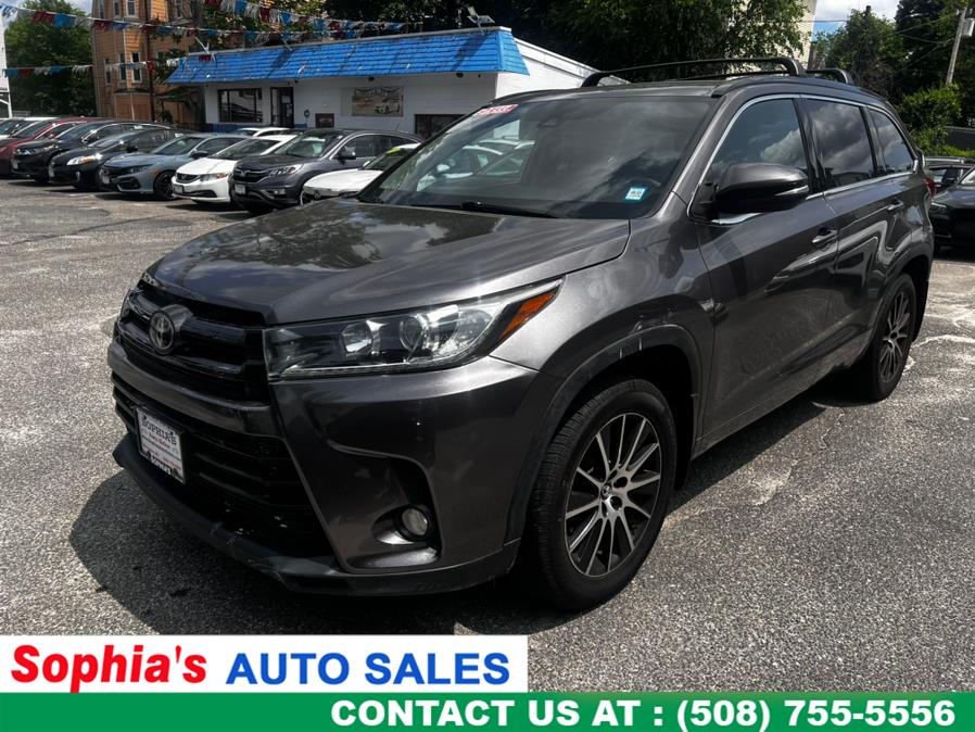 Used 2018 Toyota Highlander in Worcester, Massachusetts | Sophia's Auto Sales Inc. Worcester, Massachusetts