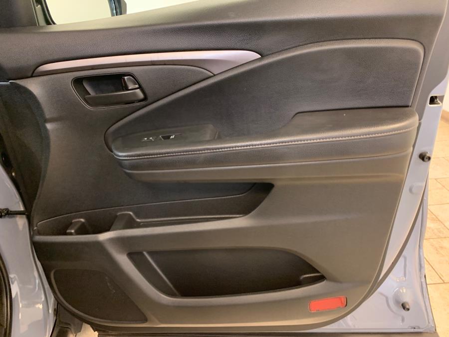 2022 Honda Passport EX-L AWD, available for sale in Hillside, New Jersey | Euro Lux Auto. Hillside, New Jersey 2022 Honda Passport EX-L AWD, available for sale in Hillside, New Jersey | Euro Lux Auto. Hillside, New Jersey