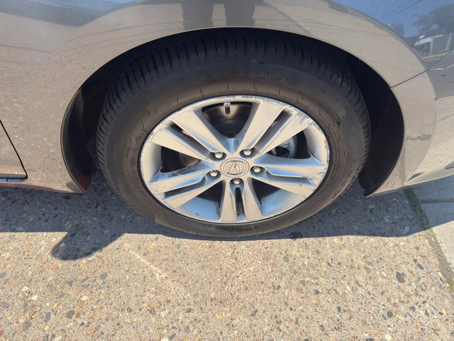 2013 Acura ILX 4dr Sdn 2.0L, available for sale in Manchester, Connecticut | Carsonmain LLC. Manchester, Connecticut 2013 Acura ILX 4dr Sdn 2.0L, available for sale in Manchester, Connecticut | Carsonmain LLC. Manchester, Connecticut