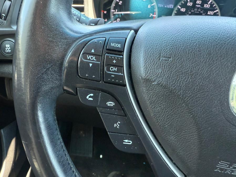 2013 Acura ILX 4dr Sdn 2.0L, available for sale in Manchester, Connecticut | Carsonmain LLC. Manchester, Connecticut 2013 Acura ILX 4dr Sdn 2.0L, available for sale in Manchester, Connecticut | Carsonmain LLC. Manchester, Connecticut