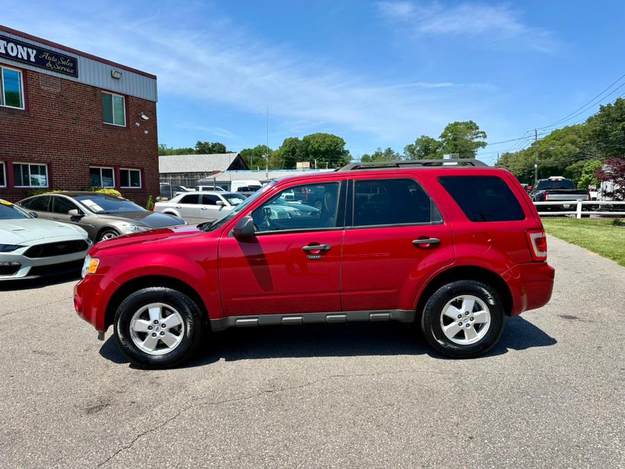 2010 Ford Escape 4WD 4dr XLT, available for sale in South Windsor, Connecticut | Mike And Tony Auto Sales, Inc. South Windsor, Connecticut 2010 Ford Escape 4WD 4dr XLT, available for sale in South Windsor, Connecticut | Mike And Tony Auto Sales, Inc. South Windsor, Connecticut