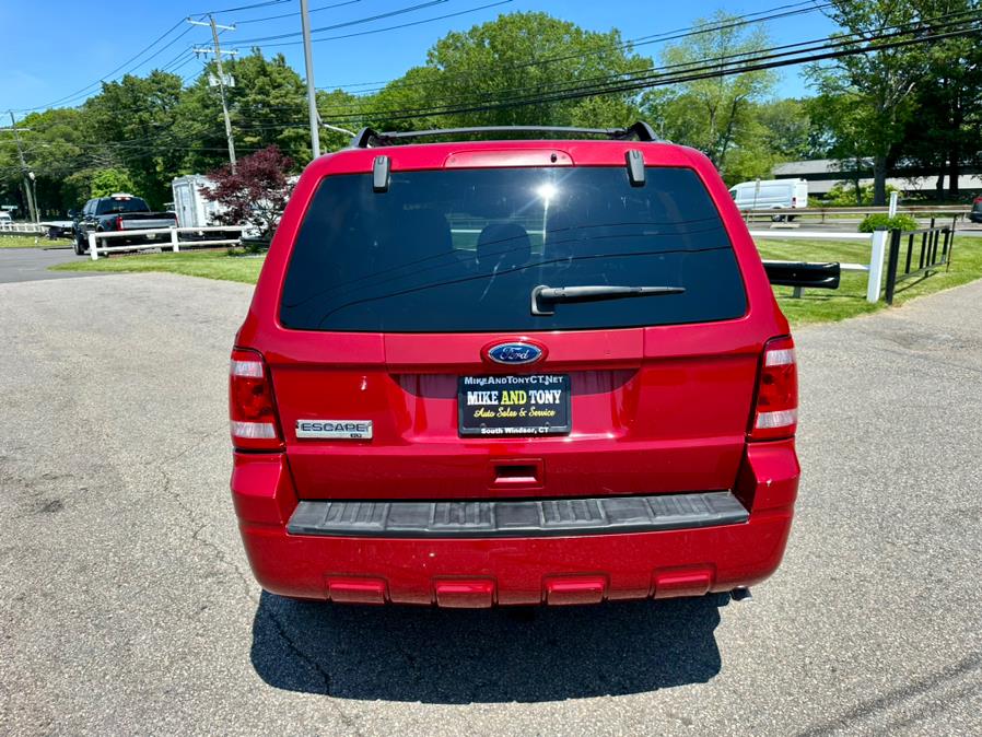 2010 Ford Escape 4WD 4dr XLT, available for sale in South Windsor, Connecticut | Mike And Tony Auto Sales, Inc. South Windsor, Connecticut 2010 Ford Escape 4WD 4dr XLT, available for sale in South Windsor, Connecticut | Mike And Tony Auto Sales, Inc. South Windsor, Connecticut
