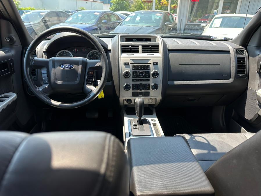 2010 Ford Escape 4WD 4dr XLT, available for sale in South Windsor, Connecticut | Mike And Tony Auto Sales, Inc. South Windsor, Connecticut 2010 Ford Escape 4WD 4dr XLT, available for sale in South Windsor, Connecticut | Mike And Tony Auto Sales, Inc. South Windsor, Connecticut
