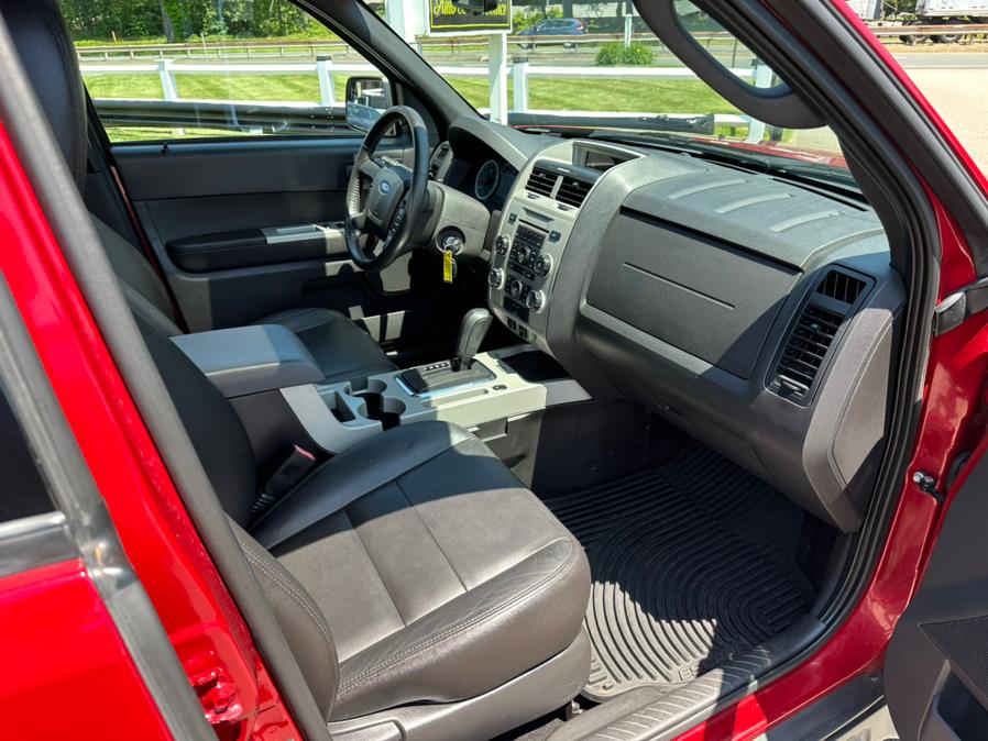 2010 Ford Escape 4WD 4dr XLT, available for sale in South Windsor, Connecticut | Mike And Tony Auto Sales, Inc. South Windsor, Connecticut 2010 Ford Escape 4WD 4dr XLT, available for sale in South Windsor, Connecticut | Mike And Tony Auto Sales, Inc. South Windsor, Connecticut