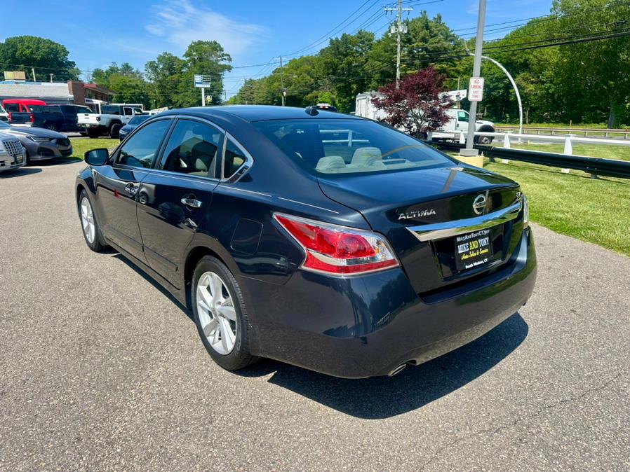2015 Nissan Altima 4dr Sdn I4 2.5 S, available for sale in South Windsor, Connecticut | Mike And Tony Auto Sales, Inc. South Windsor, Connecticut 2015 Nissan Altima 4dr Sdn I4 2.5 S, available for sale in South Windsor, Connecticut | Mike And Tony Auto Sales, Inc. South Windsor, Connecticut