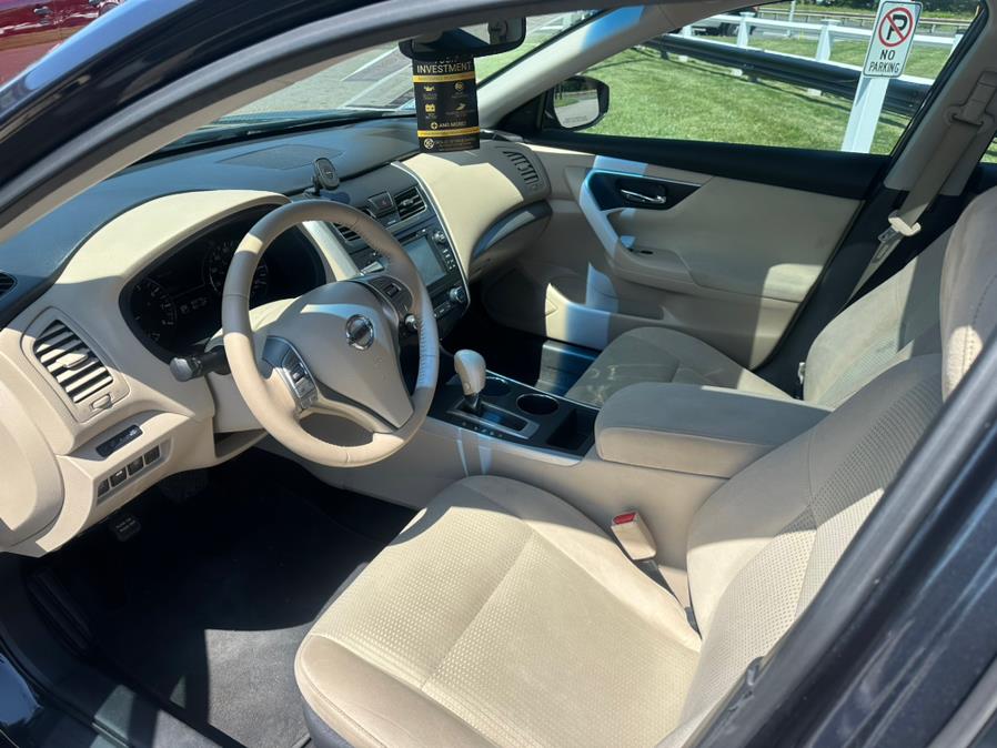 2015 Nissan Altima 4dr Sdn I4 2.5 S, available for sale in South Windsor, Connecticut | Mike And Tony Auto Sales, Inc. South Windsor, Connecticut 2015 Nissan Altima 4dr Sdn I4 2.5 S, available for sale in South Windsor, Connecticut | Mike And Tony Auto Sales, Inc. South Windsor, Connecticut