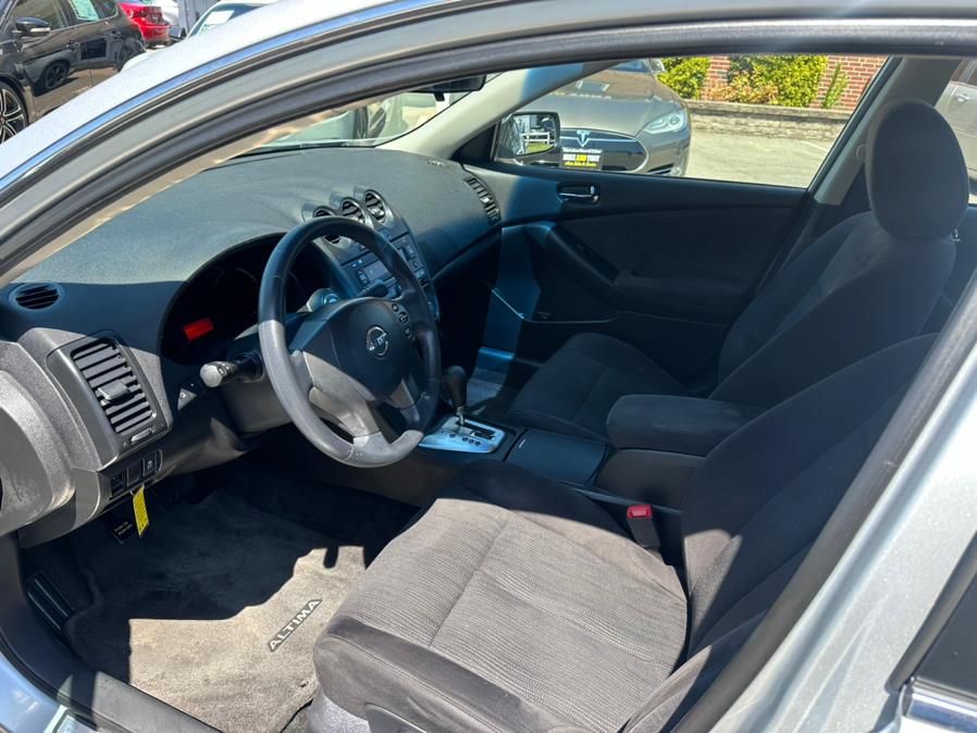 2012 Nissan Altima 4dr Sdn I4 CVT 2.5 S, available for sale in South Windsor, Connecticut | Mike And Tony Auto Sales, Inc. South Windsor, Connecticut 2012 Nissan Altima 4dr Sdn I4 CVT 2.5 S, available for sale in South Windsor, Connecticut | Mike And Tony Auto Sales, Inc. South Windsor, Connecticut