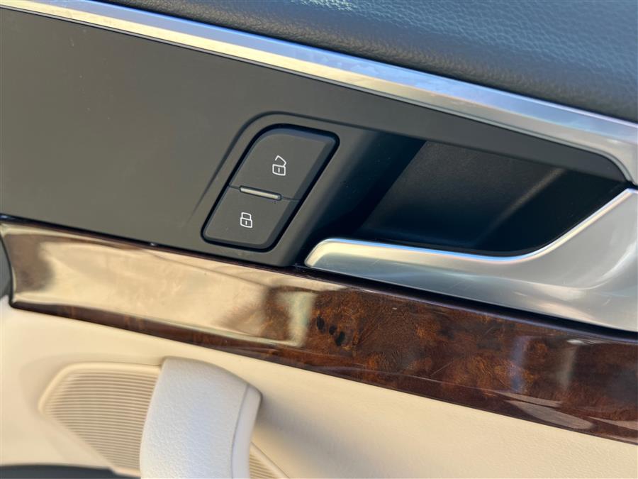 2018 Audi A4 allroad 2.0 TFSI Tech Premium Plus, available for sale in Canton, Connecticut | Lava Motors. Canton, Connecticut 2018 Audi A4 allroad 2.0 TFSI Tech Premium Plus, available for sale in Canton, Connecticut | Lava Motors. Canton, Connecticut
