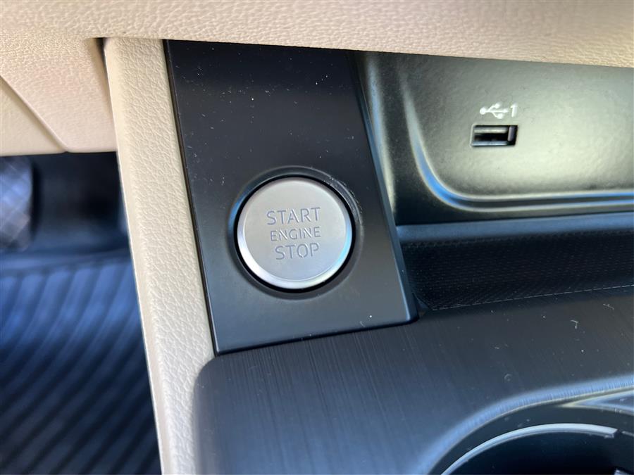 2018 Audi A4 allroad 2.0 TFSI Tech Premium Plus, available for sale in Canton, Connecticut | Lava Motors. Canton, Connecticut 2018 Audi A4 allroad 2.0 TFSI Tech Premium Plus, available for sale in Canton, Connecticut | Lava Motors. Canton, Connecticut