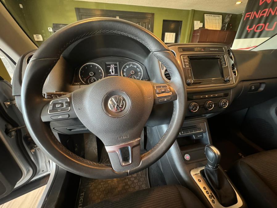 2017 Volkswagen Tiguan Limited 2.0T 4MOTION, available for sale in West Hartford, Connecticut | AutoMax. West Hartford, Connecticut 2017 Volkswagen Tiguan Limited 2.0T 4MOTION, available for sale in West Hartford, Connecticut | AutoMax. West Hartford, Connecticut