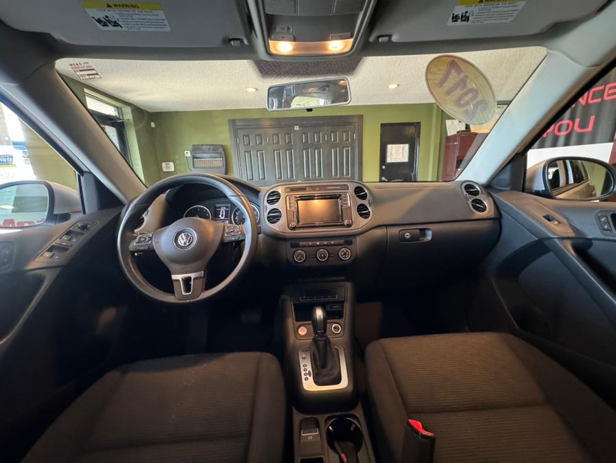 2017 Volkswagen Tiguan Limited 2.0T 4MOTION, available for sale in West Hartford, Connecticut | AutoMax. West Hartford, Connecticut 2017 Volkswagen Tiguan Limited 2.0T 4MOTION, available for sale in West Hartford, Connecticut | AutoMax. West Hartford, Connecticut
