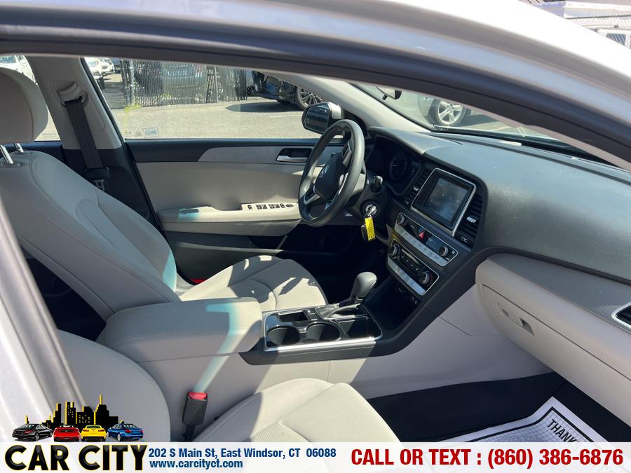 2019 Hyundai Sonata SE 2.4L, available for sale in East Windsor, Connecticut | Car City LLC. East Windsor, Connecticut 2019 Hyundai Sonata SE 2.4L, available for sale in East Windsor, Connecticut | Car City LLC. East Windsor, Connecticut