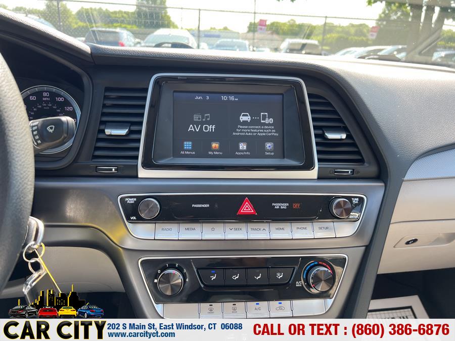 2019 Hyundai Sonata SE 2.4L, available for sale in East Windsor, Connecticut | Car City LLC. East Windsor, Connecticut 2019 Hyundai Sonata SE 2.4L, available for sale in East Windsor, Connecticut | Car City LLC. East Windsor, Connecticut