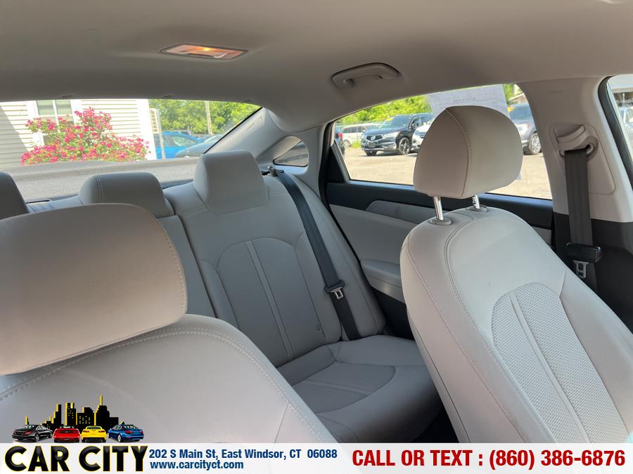 2019 Hyundai Sonata SE 2.4L, available for sale in East Windsor, Connecticut | Car City LLC. East Windsor, Connecticut 2019 Hyundai Sonata SE 2.4L, available for sale in East Windsor, Connecticut | Car City LLC. East Windsor, Connecticut