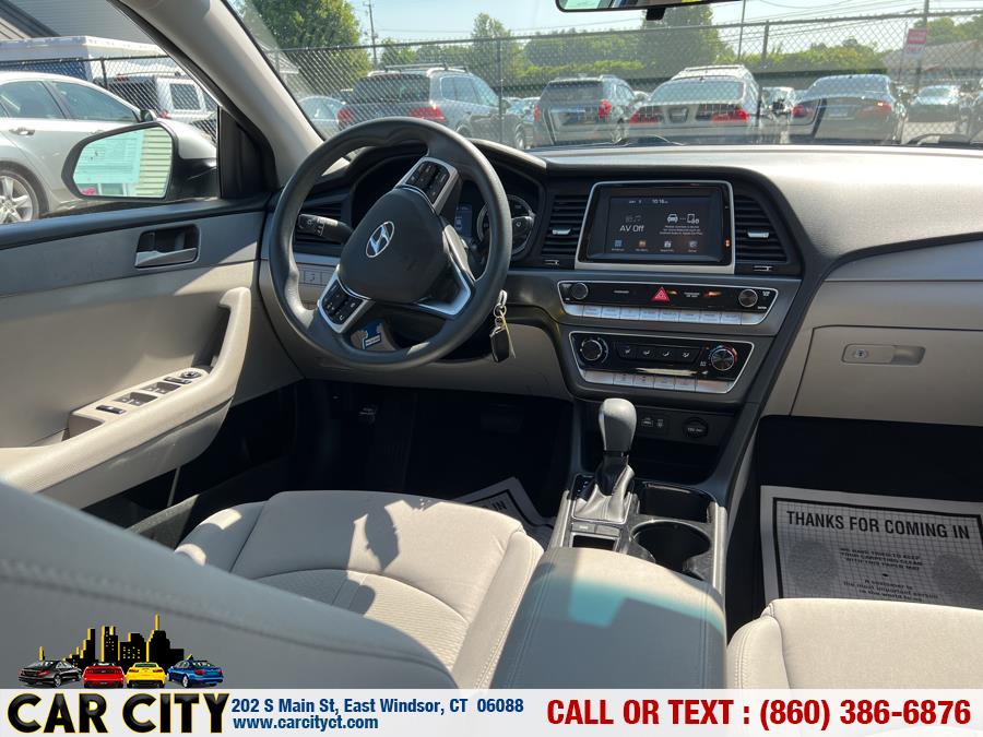 2019 Hyundai Sonata SE 2.4L, available for sale in East Windsor, Connecticut | Car City LLC. East Windsor, Connecticut 2019 Hyundai Sonata SE 2.4L, available for sale in East Windsor, Connecticut | Car City LLC. East Windsor, Connecticut