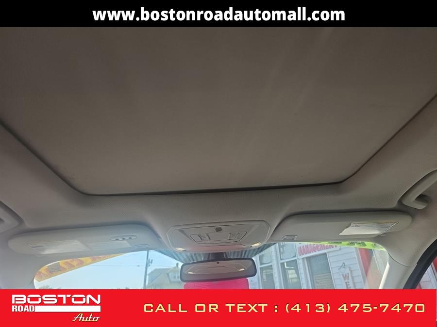 2017 Ford Escape Titanium 4WD, available for sale in Springfield, Massachusetts | Boston Road Auto. Springfield, Massachusetts 2017 Ford Escape Titanium 4WD, available for sale in Springfield, Massachusetts | Boston Road Auto. Springfield, Massachusetts