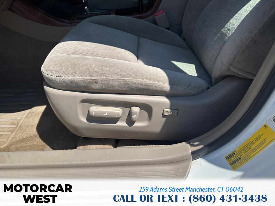 2004 Toyota Camry 4dr Sdn XLE Auto (Natl), available for sale in Manchester, Connecticut | Motorcar West. Manchester, Connecticut 2004 Toyota Camry 4dr Sdn XLE Auto (Natl), available for sale in Manchester, Connecticut | Motorcar West. Manchester, Connecticut