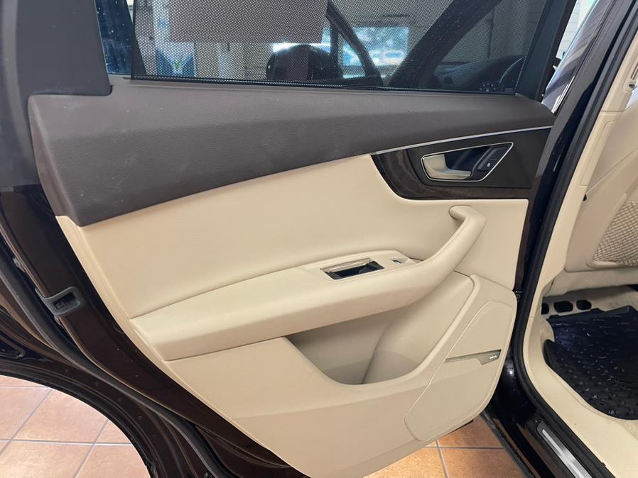 2019 Audi Q7 SE Premium Plus 55 TFSI quattro, available for sale in Suffern, New York | Rockland Motor Sport. Suffern, New York 2019 Audi Q7 SE Premium Plus 55 TFSI quattro, available for sale in Suffern, New York | Rockland Motor Sport. Suffern, New York