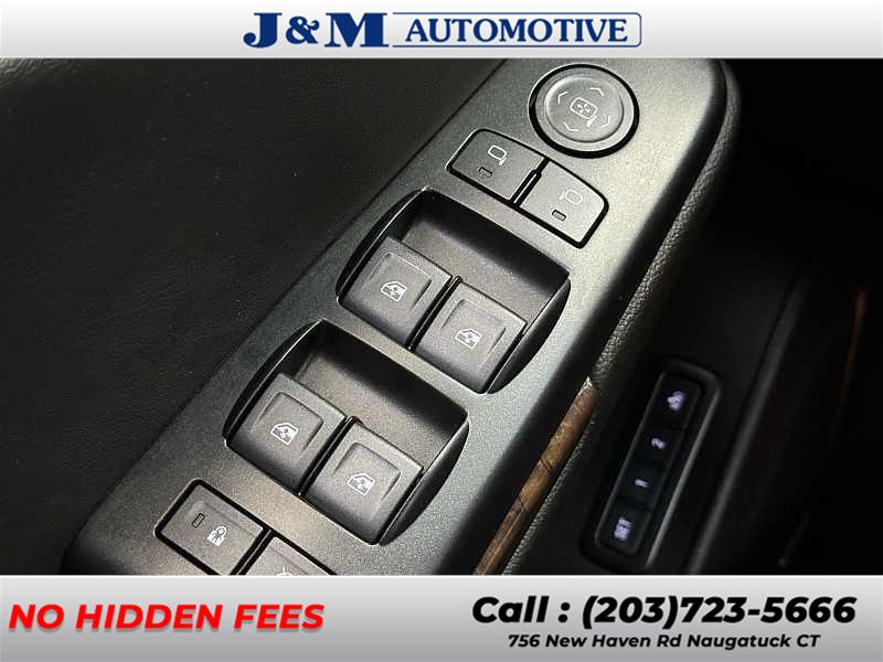 2018 Chevrolet Tahoe LT, available for sale in Naugatuck, Connecticut | J&M Automotive Sls&Svc LLC. Naugatuck, Connecticut 2018 Chevrolet Tahoe LT, available for sale in Naugatuck, Connecticut | J&M Automotive Sls&Svc LLC. Naugatuck, Connecticut