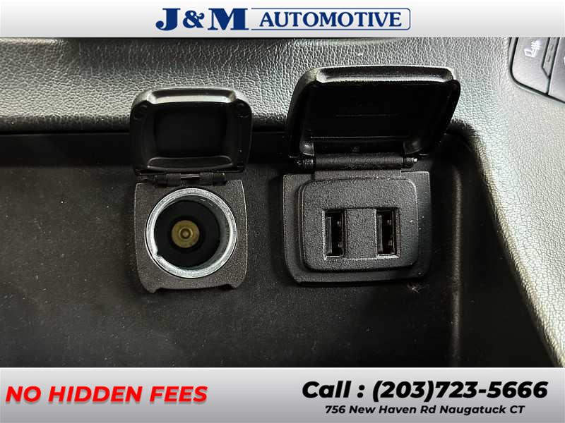 2018 Chevrolet Tahoe LT, available for sale in Naugatuck, Connecticut | J&M Automotive Sls&Svc LLC. Naugatuck, Connecticut 2018 Chevrolet Tahoe LT, available for sale in Naugatuck, Connecticut | J&M Automotive Sls&Svc LLC. Naugatuck, Connecticut