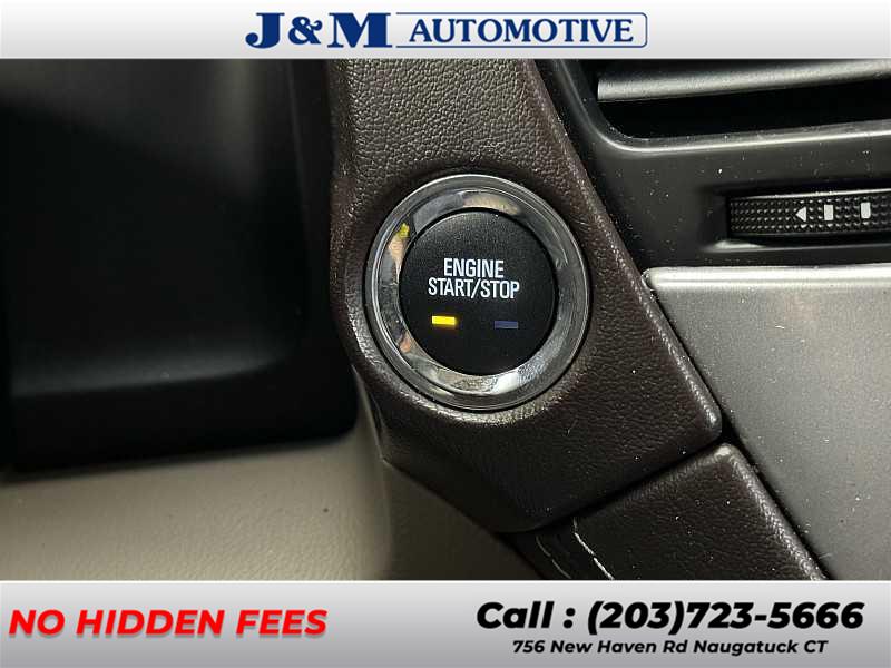 2019 Chevrolet Suburban LT, available for sale in Naugatuck, Connecticut | J&M Automotive Sls&Svc LLC. Naugatuck, Connecticut 2019 Chevrolet Suburban LT, available for sale in Naugatuck, Connecticut | J&M Automotive Sls&Svc LLC. Naugatuck, Connecticut
