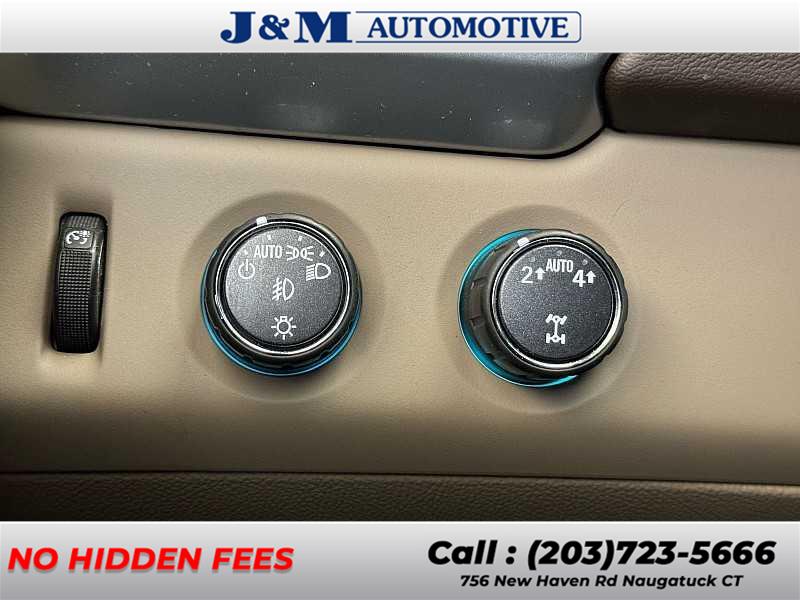 2019 Chevrolet Suburban LT, available for sale in Naugatuck, Connecticut | J&M Automotive Sls&Svc LLC. Naugatuck, Connecticut 2019 Chevrolet Suburban LT, available for sale in Naugatuck, Connecticut | J&M Automotive Sls&Svc LLC. Naugatuck, Connecticut