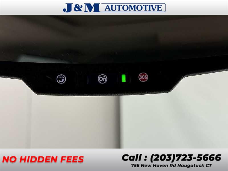 2019 Chevrolet Suburban LT, available for sale in Naugatuck, Connecticut | J&M Automotive Sls&Svc LLC. Naugatuck, Connecticut 2019 Chevrolet Suburban LT, available for sale in Naugatuck, Connecticut | J&M Automotive Sls&Svc LLC. Naugatuck, Connecticut