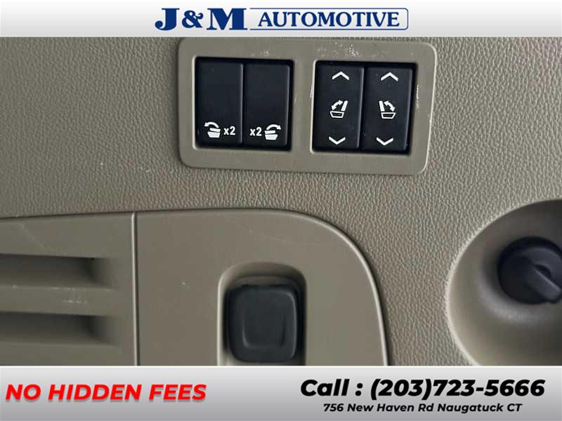 2019 Chevrolet Suburban LT, available for sale in Naugatuck, Connecticut | J&M Automotive Sls&Svc LLC. Naugatuck, Connecticut 2019 Chevrolet Suburban LT, available for sale in Naugatuck, Connecticut | J&M Automotive Sls&Svc LLC. Naugatuck, Connecticut