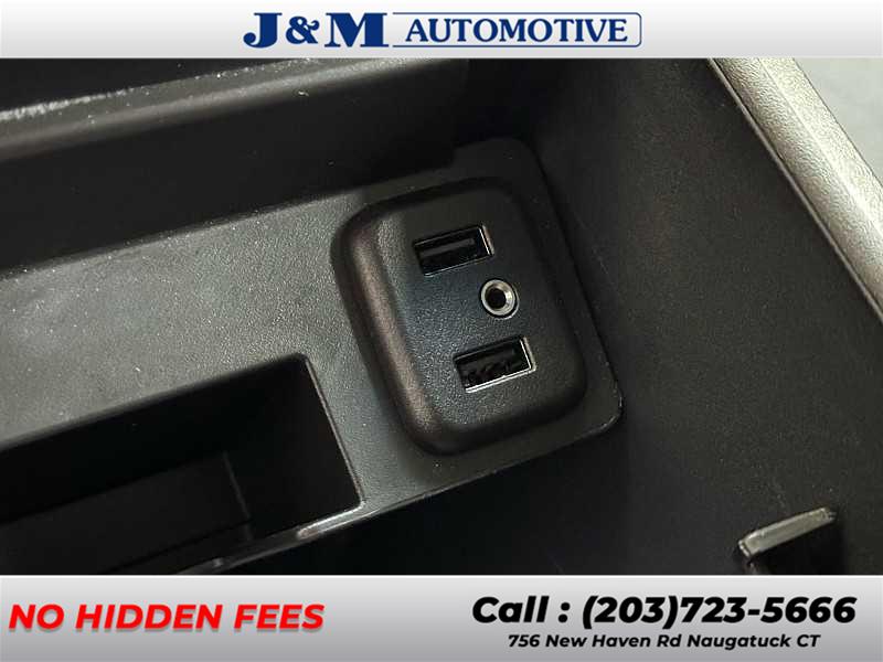 2019 Chevrolet Tahoe LT, available for sale in Naugatuck, Connecticut | J&M Automotive Sls&Svc LLC. Naugatuck, Connecticut 2019 Chevrolet Tahoe LT, available for sale in Naugatuck, Connecticut | J&M Automotive Sls&Svc LLC. Naugatuck, Connecticut