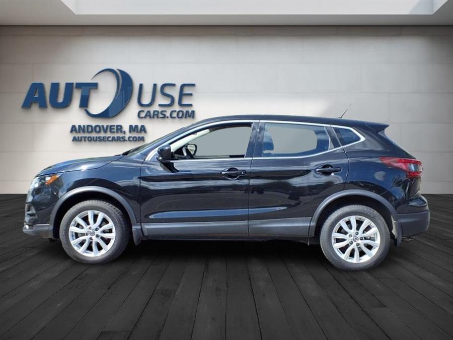 2020 Nissan Rogue Sport S photo 2