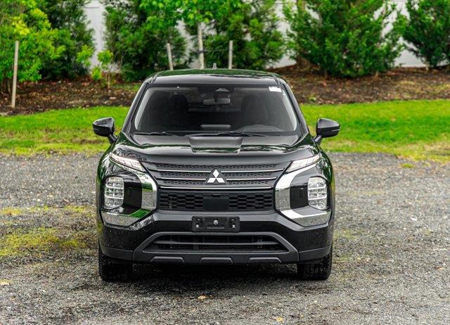 2022 Mitsubishi Outlander ES, available for sale in Great Neck, New York | Camy Cars. Great Neck, New York 2022 Mitsubishi Outlander ES, available for sale in Great Neck, New York | Camy Cars. Great Neck, New York