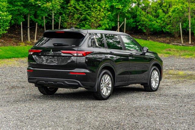 2022 Mitsubishi Outlander ES, available for sale in Great Neck, New York | Camy Cars. Great Neck, New York 2022 Mitsubishi Outlander ES, available for sale in Great Neck, New York | Camy Cars. Great Neck, New York