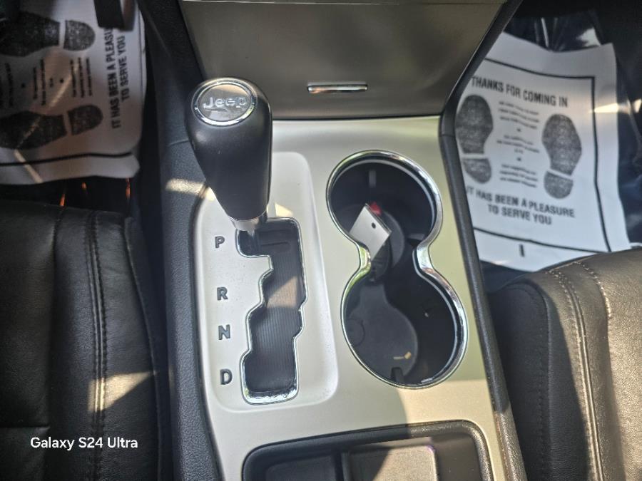 2011 Jeep Grand Cherokee RWD 4dr Laredo, available for sale in Bloomingdale, New Jersey | Bloomingdale Auto Group. Bloomingdale, New Jersey 2011 Jeep Grand Cherokee RWD 4dr Laredo, available for sale in Bloomingdale, New Jersey | Bloomingdale Auto Group. Bloomingdale, New Jersey