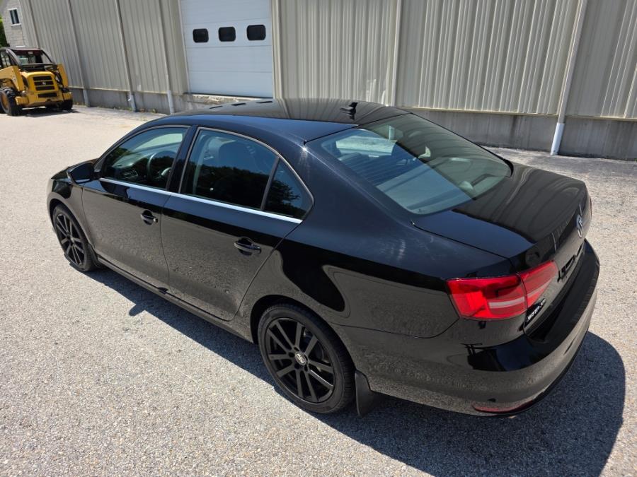 2015 Volkswagen Jetta Sedan 4dr Auto 1.8T SE w/Connectivity/Navigation PZEV, available for sale in Dudley, Massachusetts | Zoom Auto Service. Dudley, Massachusetts 2015 Volkswagen Jetta Sedan 4dr Auto 1.8T SE w/Connectivity/Navigation PZEV, available for sale in Dudley, Massachusetts | Zoom Auto Service. Dudley, Massachusetts