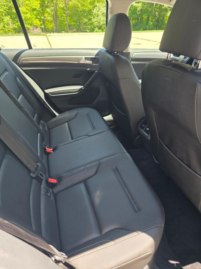 2017 Volkswagen Golf Alltrack 1.8T SE DSG, available for sale in Dudley, Massachusetts | Zoom Auto Service. Dudley, Massachusetts 2017 Volkswagen Golf Alltrack 1.8T SE DSG, available for sale in Dudley, Massachusetts | Zoom Auto Service. Dudley, Massachusetts