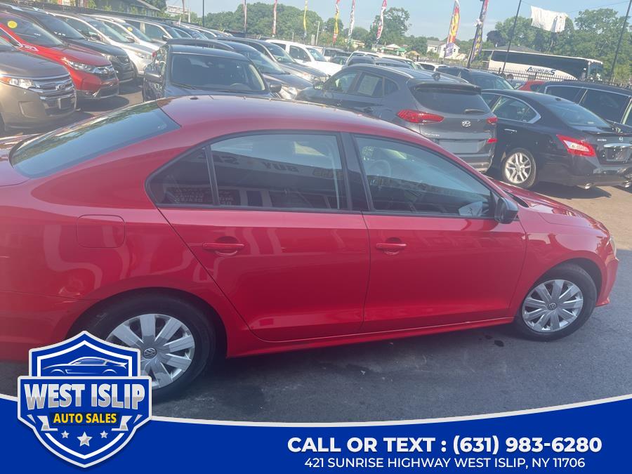 2015 Volkswagen Jetta Sedan 4dr Auto 2.0L S, available for sale in West Islip, New York | West Islip Auto Sales. West Islip, New York 2015 Volkswagen Jetta Sedan 4dr Auto 2.0L S, available for sale in West Islip, New York | West Islip Auto Sales. West Islip, New York