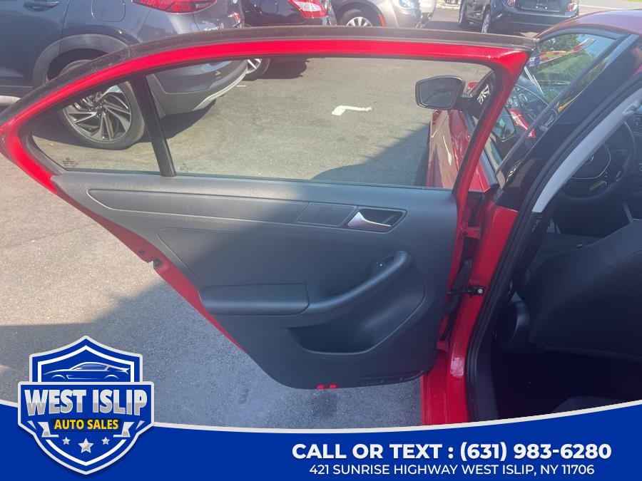 2015 Volkswagen Jetta Sedan 4dr Auto 2.0L S, available for sale in West Islip, New York | West Islip Auto Sales. West Islip, New York 2015 Volkswagen Jetta Sedan 4dr Auto 2.0L S, available for sale in West Islip, New York | West Islip Auto Sales. West Islip, New York