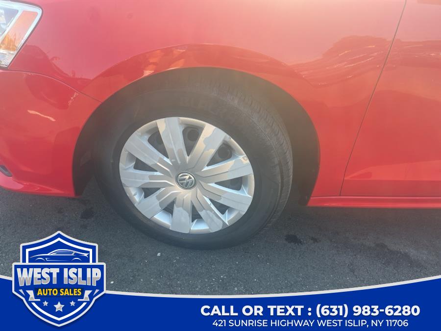 2015 Volkswagen Jetta Sedan 4dr Auto 2.0L S, available for sale in West Islip, New York | West Islip Auto Sales. West Islip, New York 2015 Volkswagen Jetta Sedan 4dr Auto 2.0L S, available for sale in West Islip, New York | West Islip Auto Sales. West Islip, New York