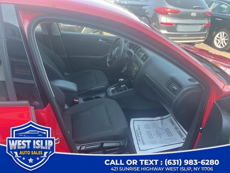 2015 Volkswagen Jetta Sedan 4dr Auto 2.0L S, available for sale in West Islip, New York | West Islip Auto Sales. West Islip, New York 2015 Volkswagen Jetta Sedan 4dr Auto 2.0L S, available for sale in West Islip, New York | West Islip Auto Sales. West Islip, New York