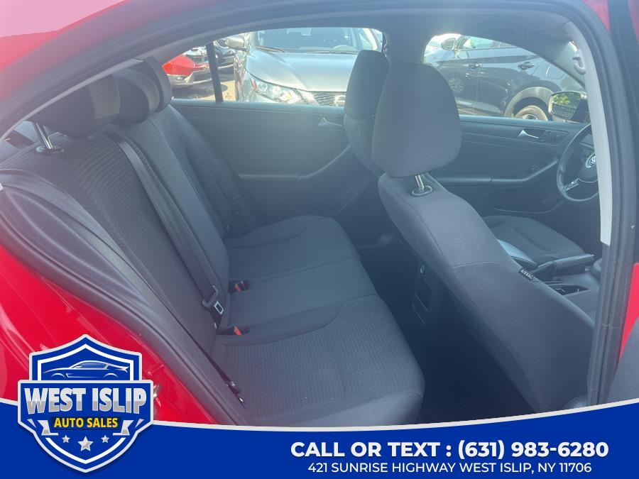 2015 Volkswagen Jetta Sedan 4dr Auto 2.0L S, available for sale in West Islip, New York | West Islip Auto Sales. West Islip, New York 2015 Volkswagen Jetta Sedan 4dr Auto 2.0L S, available for sale in West Islip, New York | West Islip Auto Sales. West Islip, New York