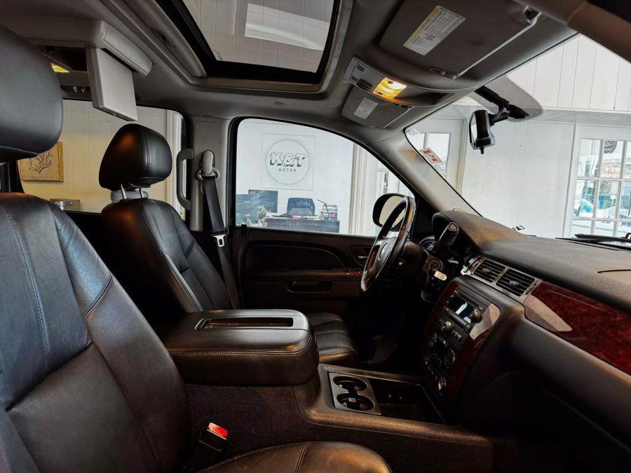 2012 Chevrolet Suburban 1500 LT Sport Utility 4D, available for sale in Santa Ana, California | K&T Motor LLC. Santa Ana, California 2012 Chevrolet Suburban 1500 LT Sport Utility 4D, available for sale in Santa Ana, California | K&T Motor LLC. Santa Ana, California