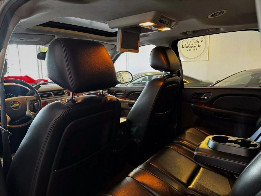 2012 Chevrolet Suburban 1500 LT Sport Utility 4D, available for sale in Santa Ana, California | K&T Motor LLC. Santa Ana, California 2012 Chevrolet Suburban 1500 LT Sport Utility 4D, available for sale in Santa Ana, California | K&T Motor LLC. Santa Ana, California