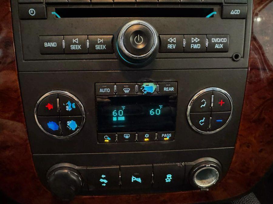 2012 Chevrolet Suburban 1500 LT Sport Utility 4D, available for sale in Santa Ana, California | K&T Motor LLC. Santa Ana, California 2012 Chevrolet Suburban 1500 LT Sport Utility 4D, available for sale in Santa Ana, California | K&T Motor LLC. Santa Ana, California