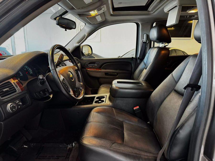 2012 Chevrolet Suburban 1500 LT Sport Utility 4D, available for sale in Santa Ana, California | K&T Motor LLC. Santa Ana, California 2012 Chevrolet Suburban 1500 LT Sport Utility 4D, available for sale in Santa Ana, California | K&T Motor LLC. Santa Ana, California